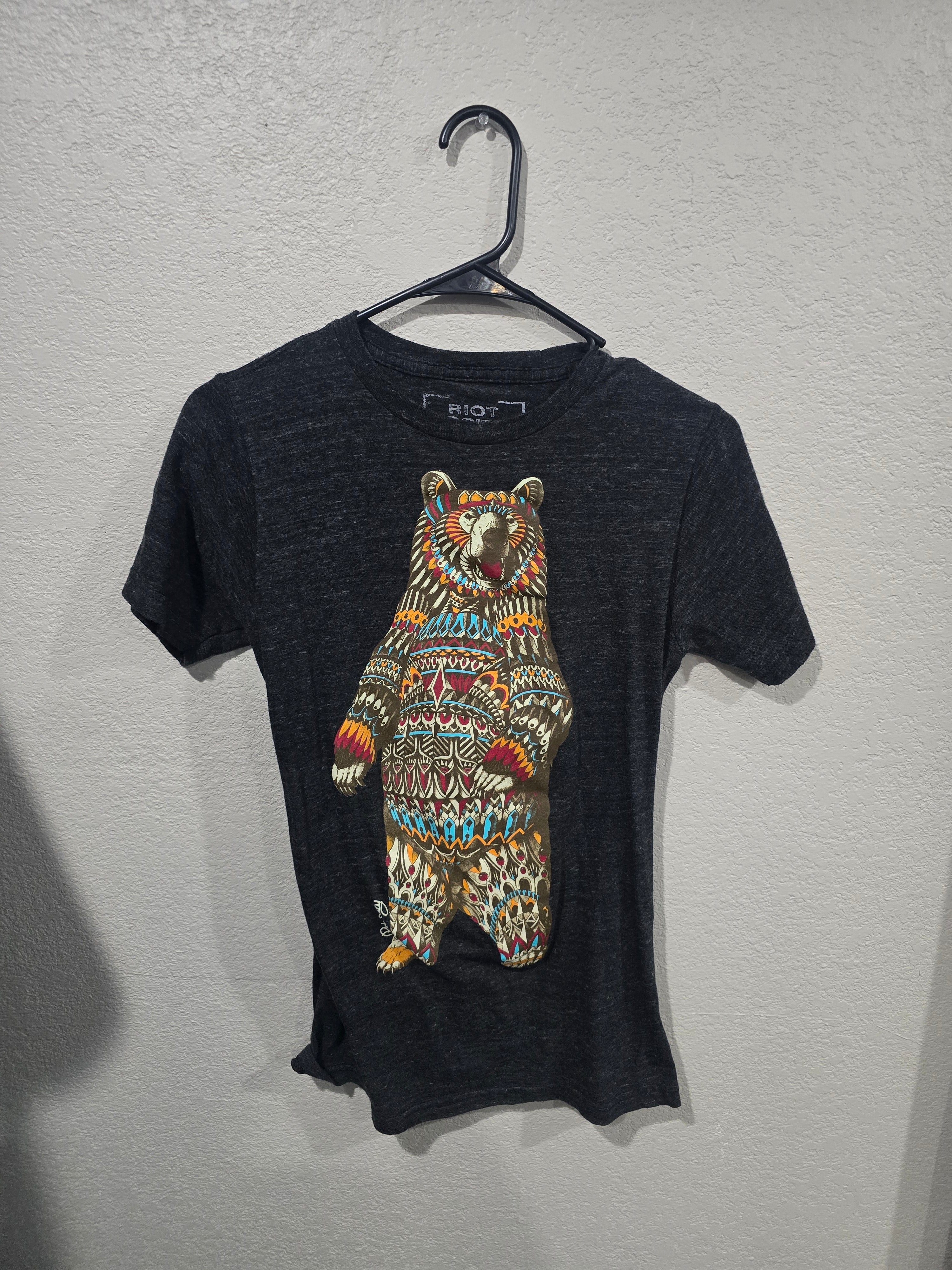 Bear black tshirt
