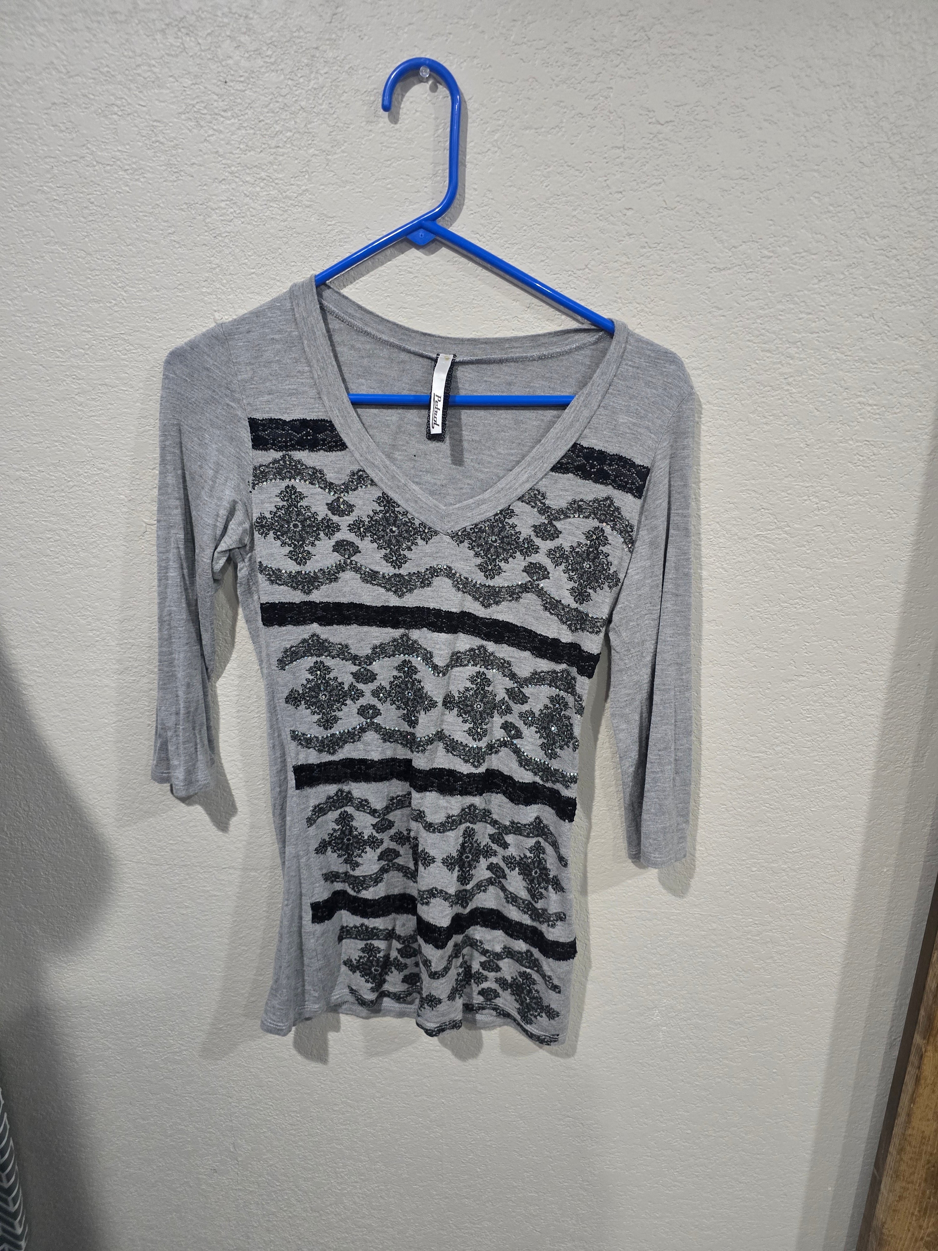 Gray with black designs 3/4 sleeve