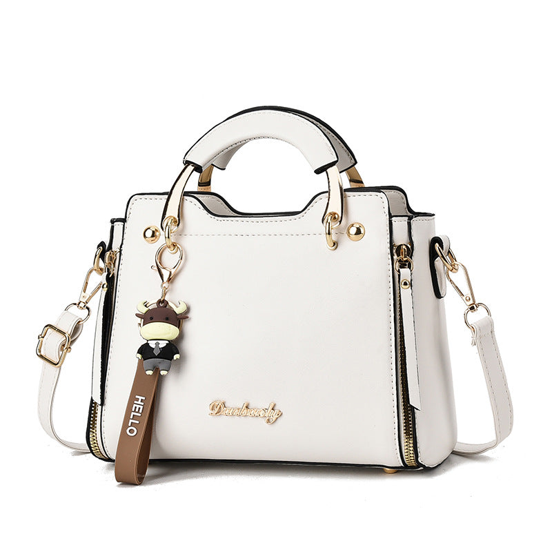 Stylish And Versatile Womens Crossbody Bag With A Chic Sophisticated Vibe